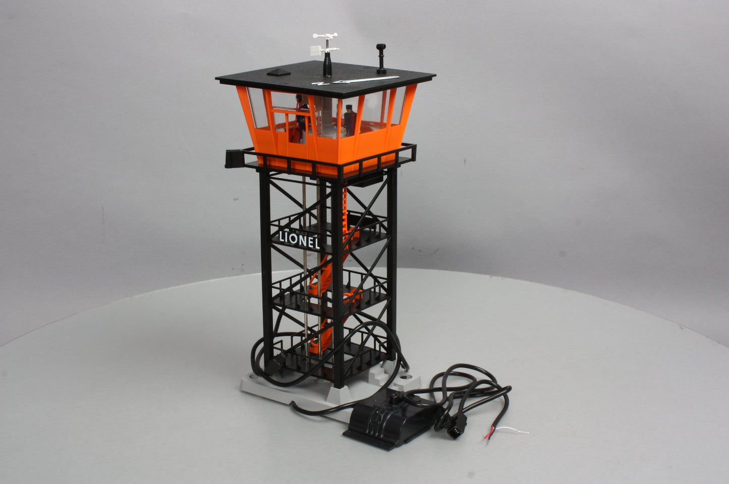 Lionel 6-82014 O Control Tower #192 - Plug 'n Play LN/Box