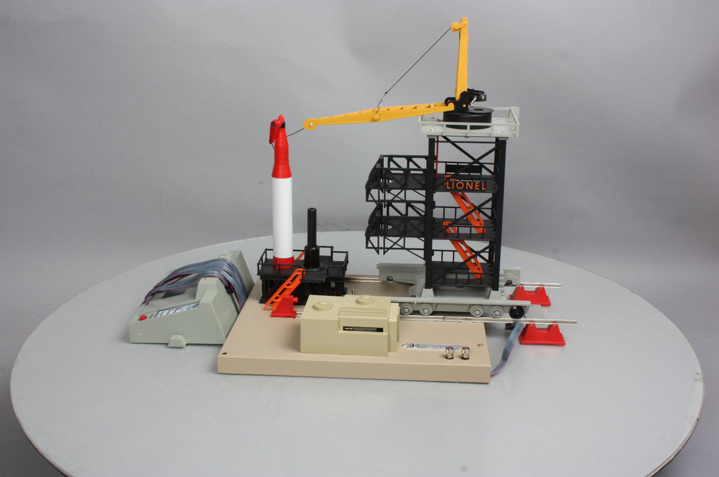 Lionel 6-14237 O Gauge 175 Operating Rocket Launcher LN/Box
