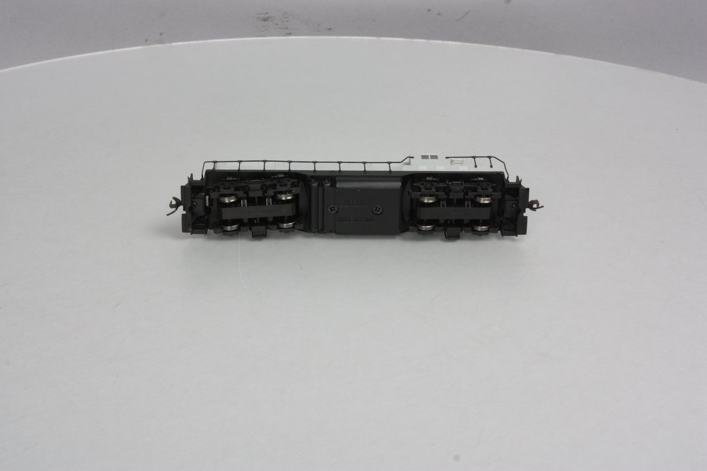 Atlas 8400 HO Undecorated EMD GP-7 w/o Dynamic Brake