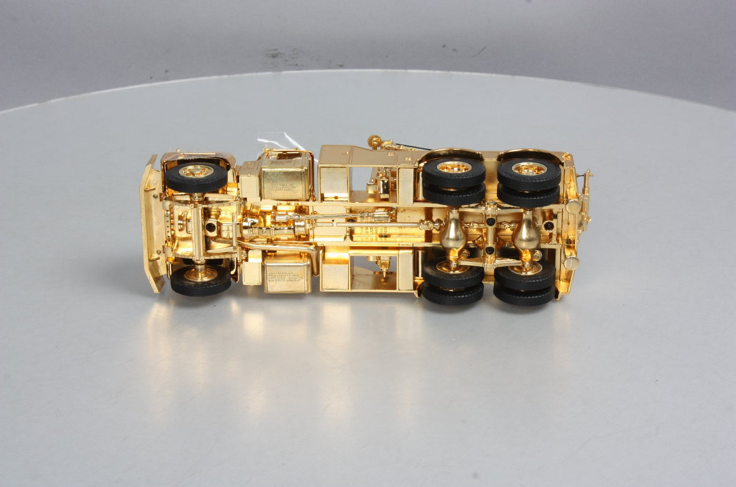 First Gear 19-2762 1:34 Scale Diecast 2001 Mack R Gold Edition Tow Truck NIB