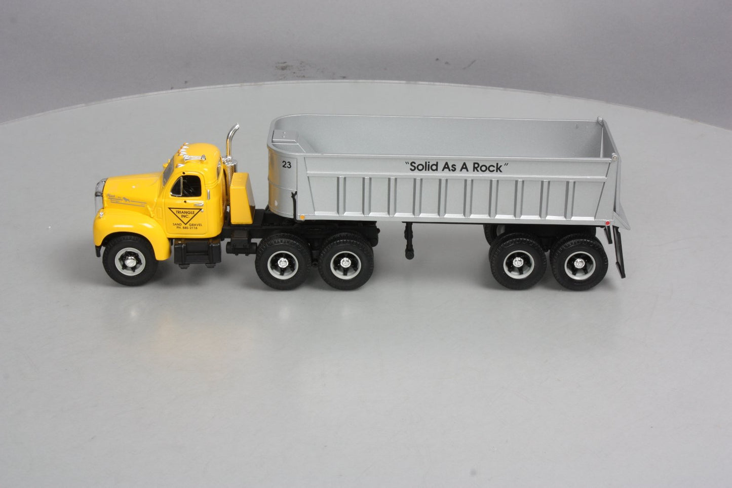 First Gear 19-2603 1:34 Diecast Mack B-Model Triangle Inc. Sand Gravel