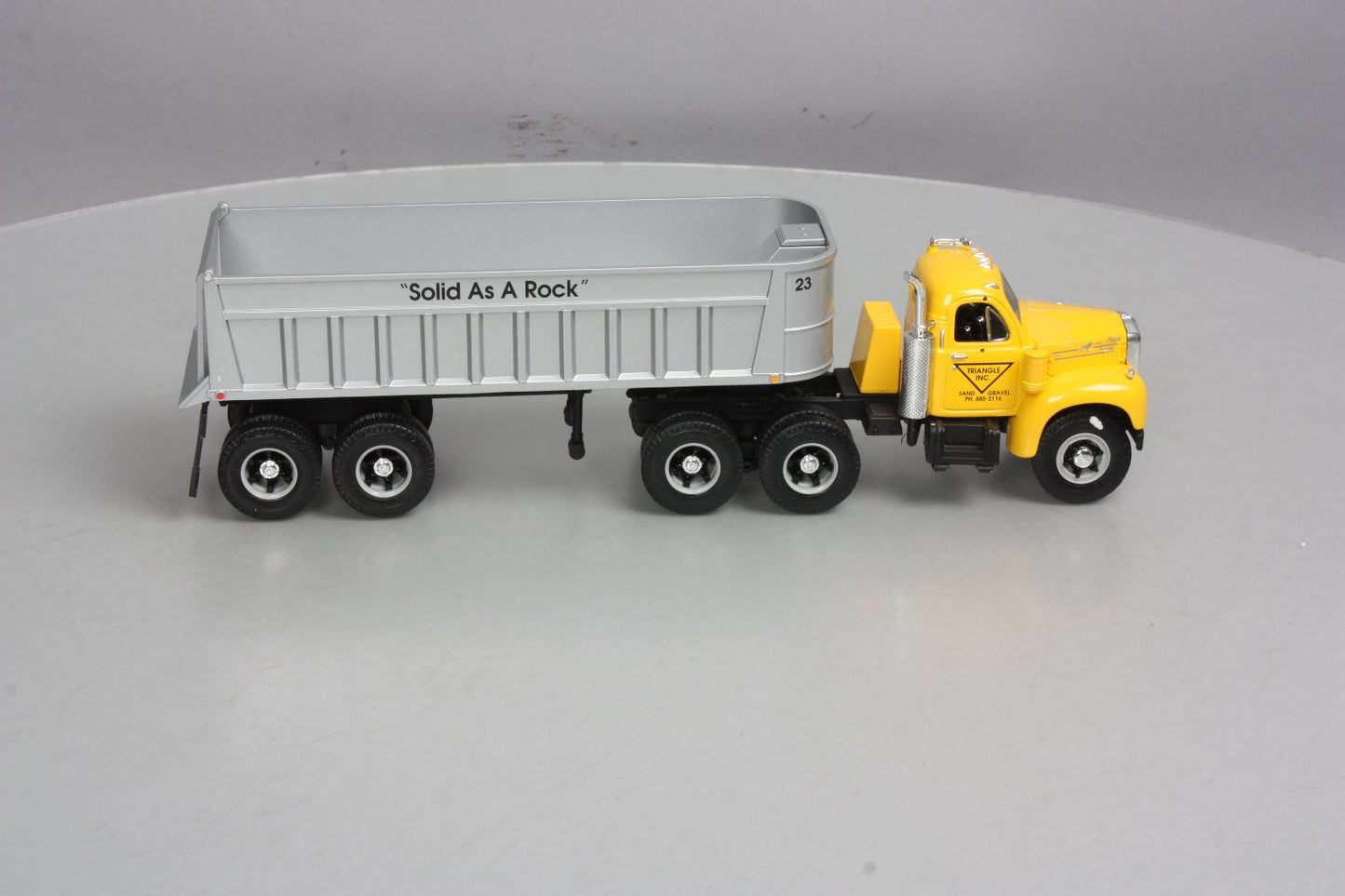 First Gear 19-2603 1:34 Diecast Mack B-Model Triangle Inc. Sand Gravel