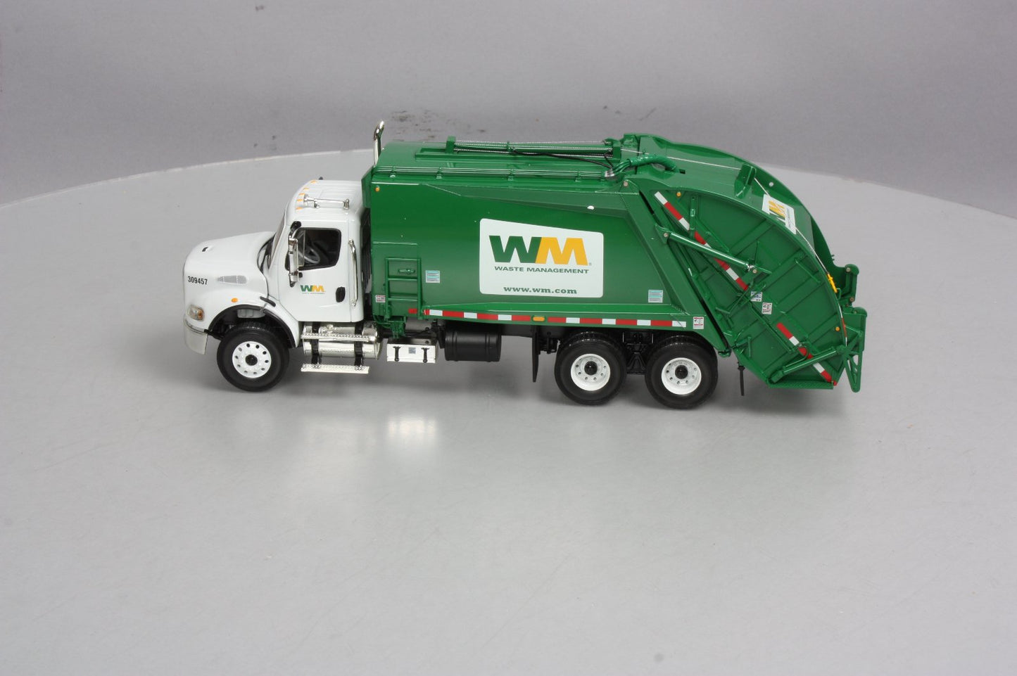 First Gear 10-3287 1:34 Waste Management Rear-End Loader with 2-Trash Cans