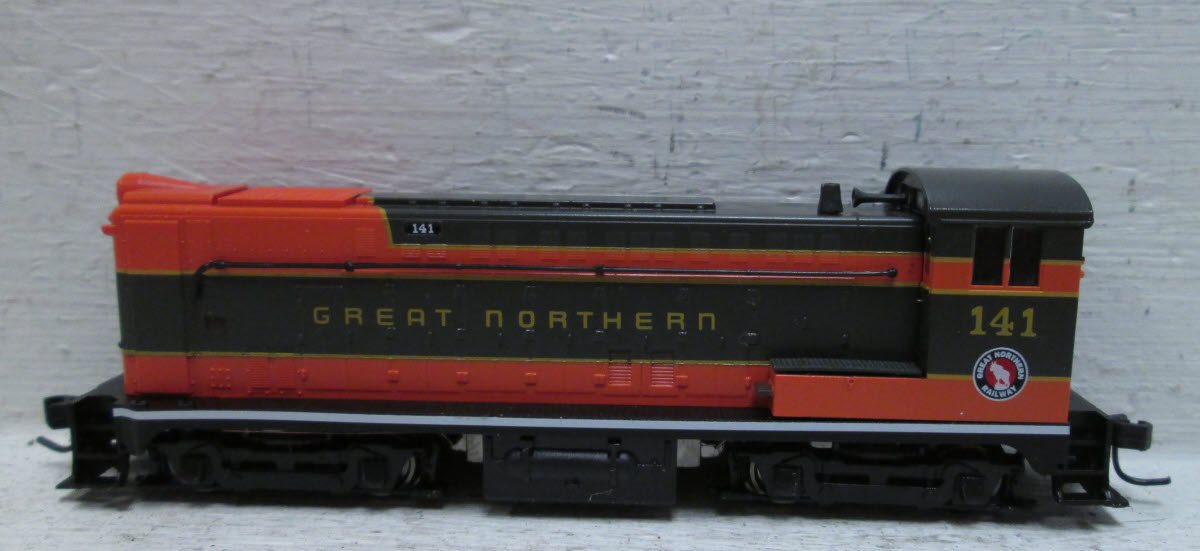 Atlas 51020 N Great Northern VO-1000 Diesel Locomotive Standard DC #141