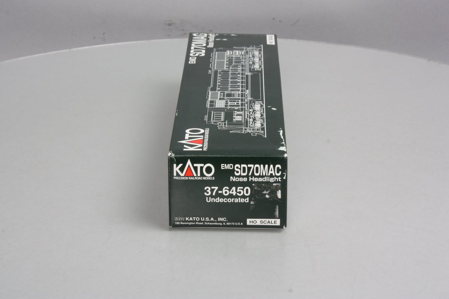 Kato 37-6450 HO Undecorated EMD SD70MAC Diesel Locomotive w/Nose Headlight