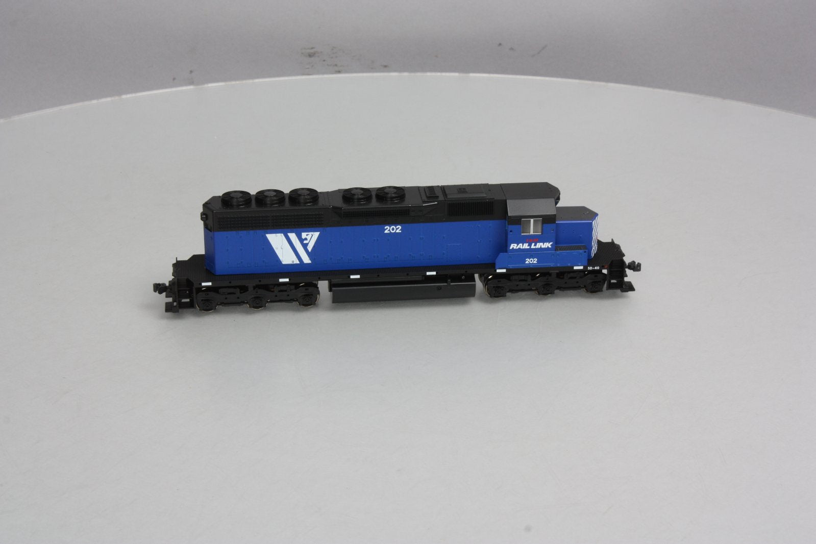 Kato 37-6325 HO Scale I&M Rail Link SD40 Diesel Locomotive #202