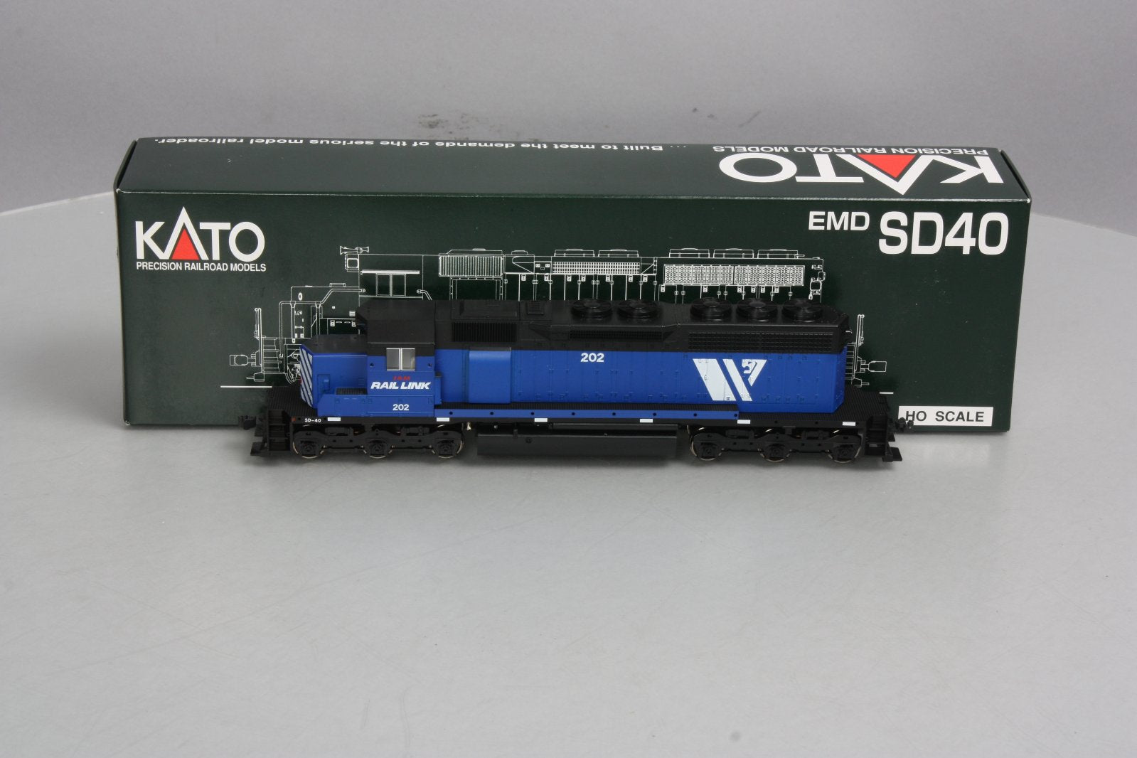 Kato 37-6325 HO Scale I&M Rail Link SD40 Diesel Locomotive #202