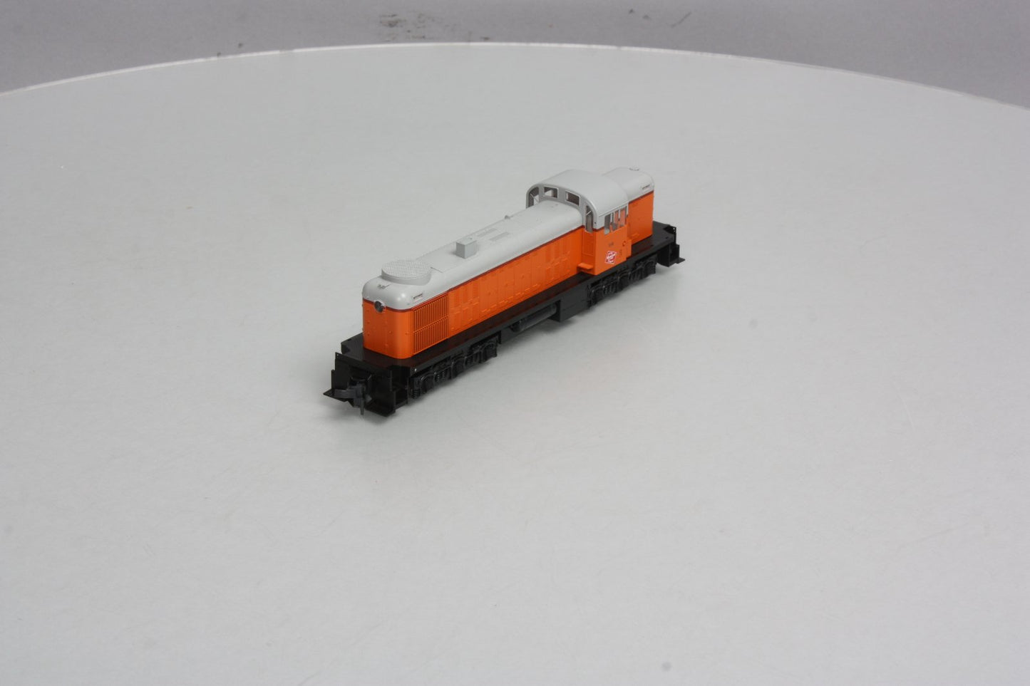 Kato 37-2603 Milwaukee Road Alco RSC-2 (Unnumbered) LN/Box