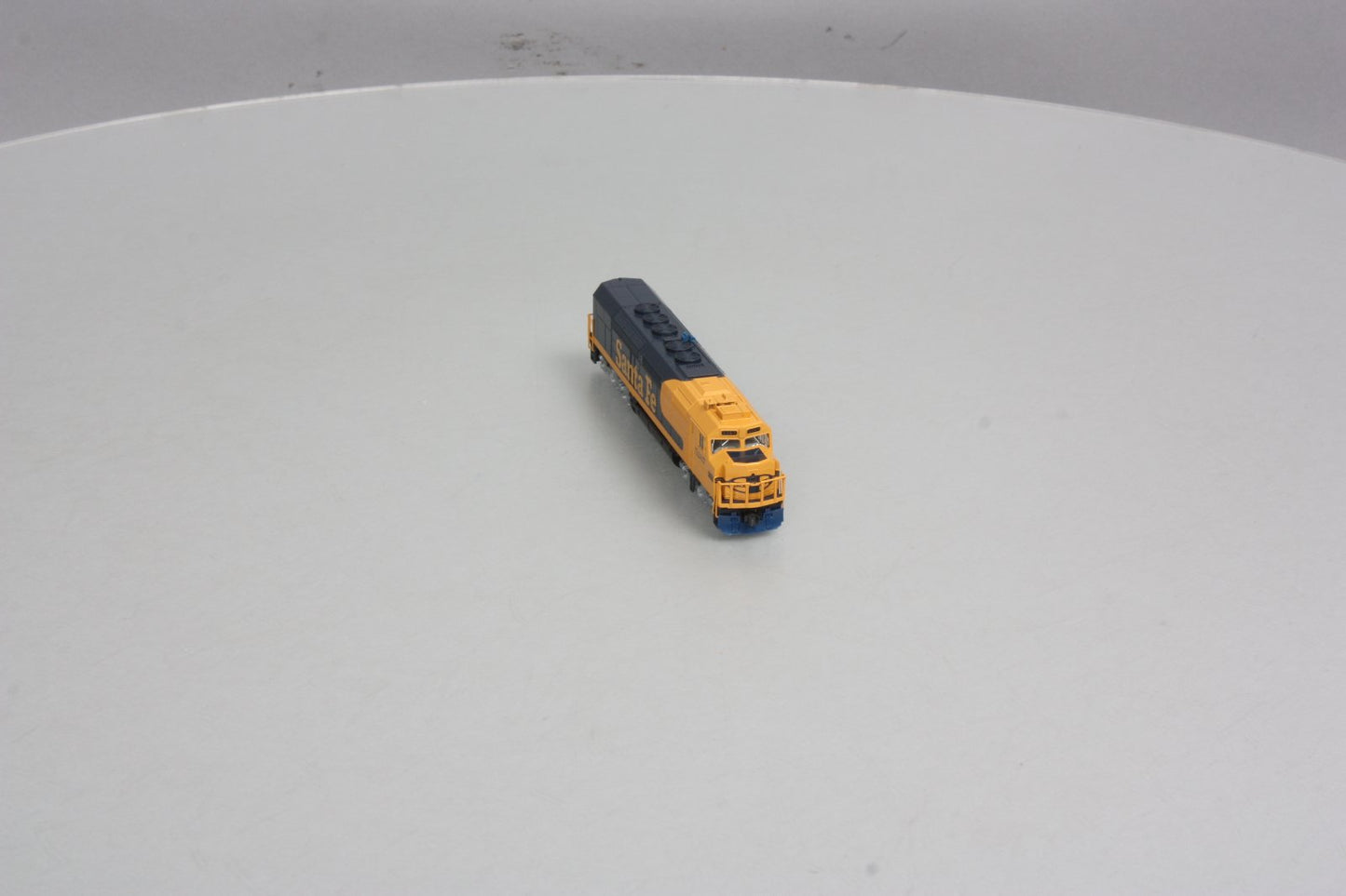 Kato 176-9213 N Santa Fe EMD SDP40F Type IVA Diesel Loco #5267