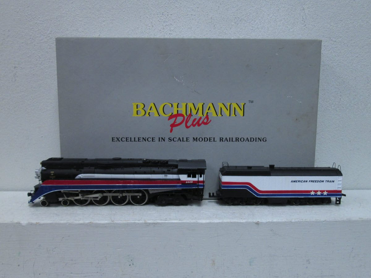 Bachmann 31310 HO American Freedom 4-8-4 Steam Engine Locomotive w/Tender #4449 EX/Box