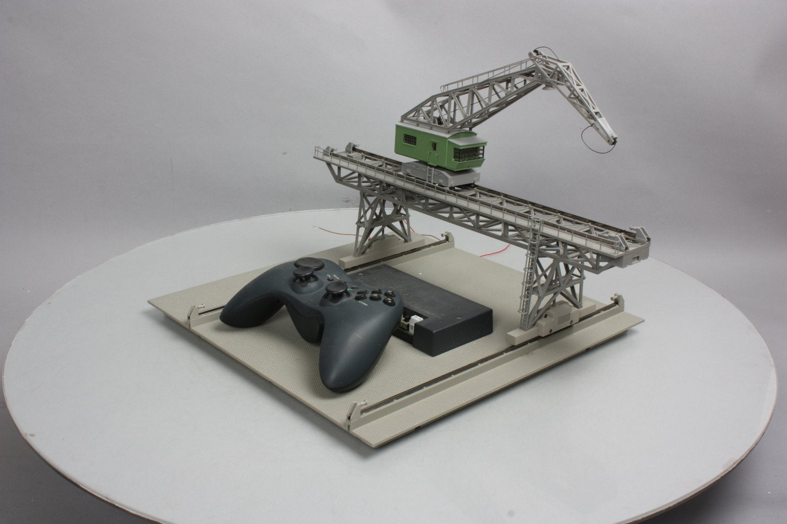 Marklin 76501 HO Scale Gantry Crane