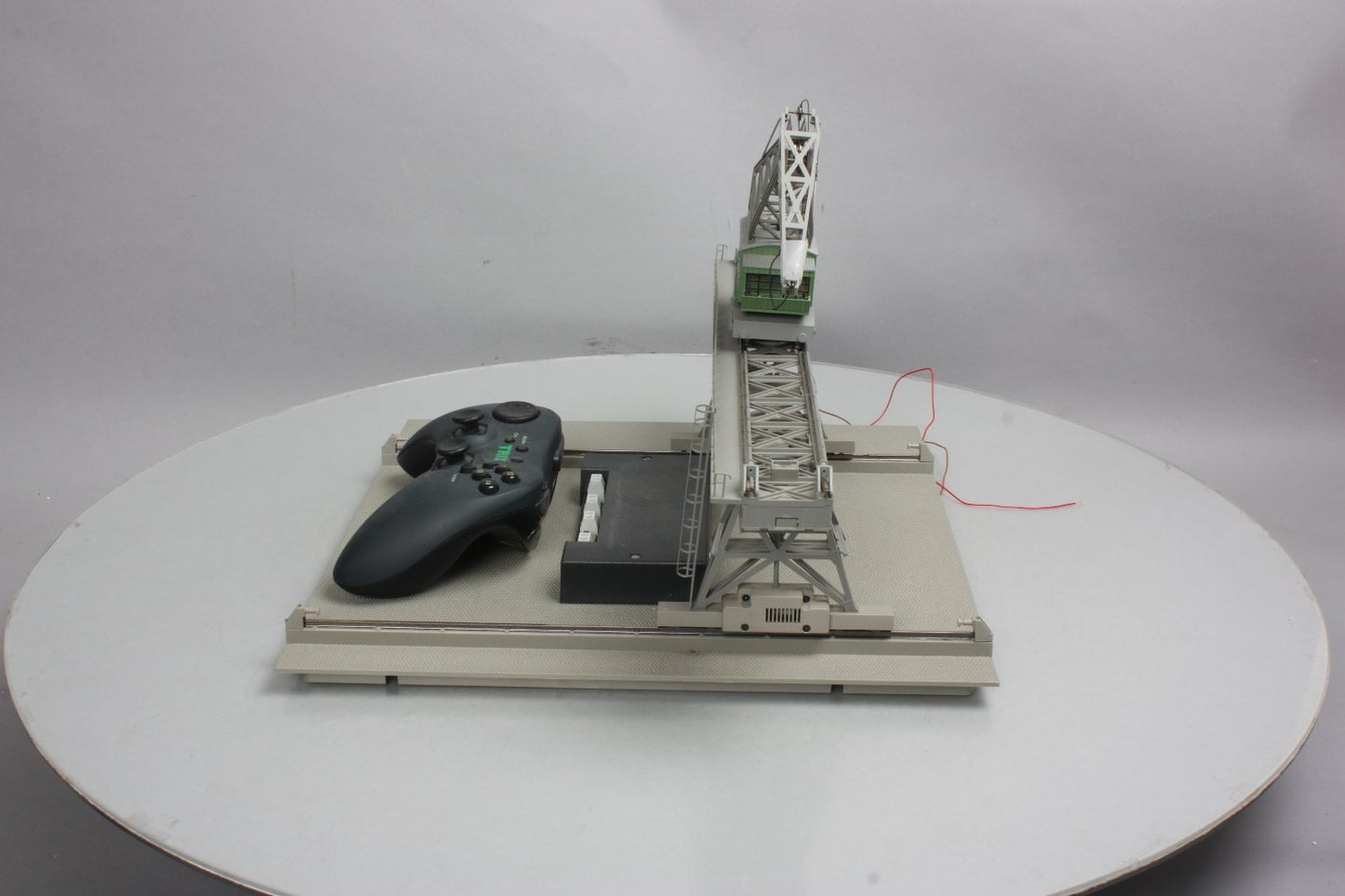 Marklin 76501 HO Scale Gantry Crane