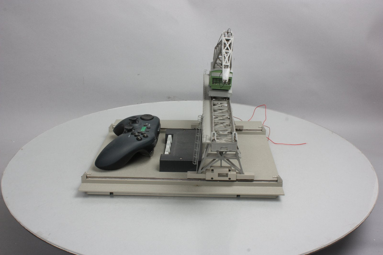 Marklin 76501 HO Scale Gantry Crane