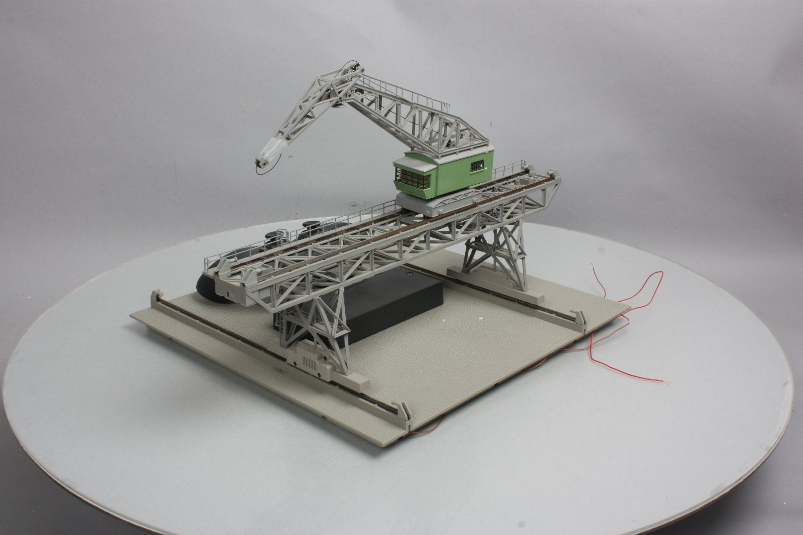 Marklin 76501 HO Scale Gantry Crane