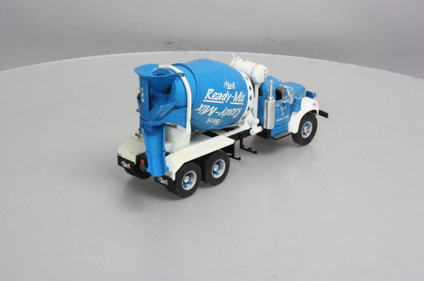First Gear 19-2736 1:34 Ready-Mix 1960 Mack Model B-61 Mixer NIB