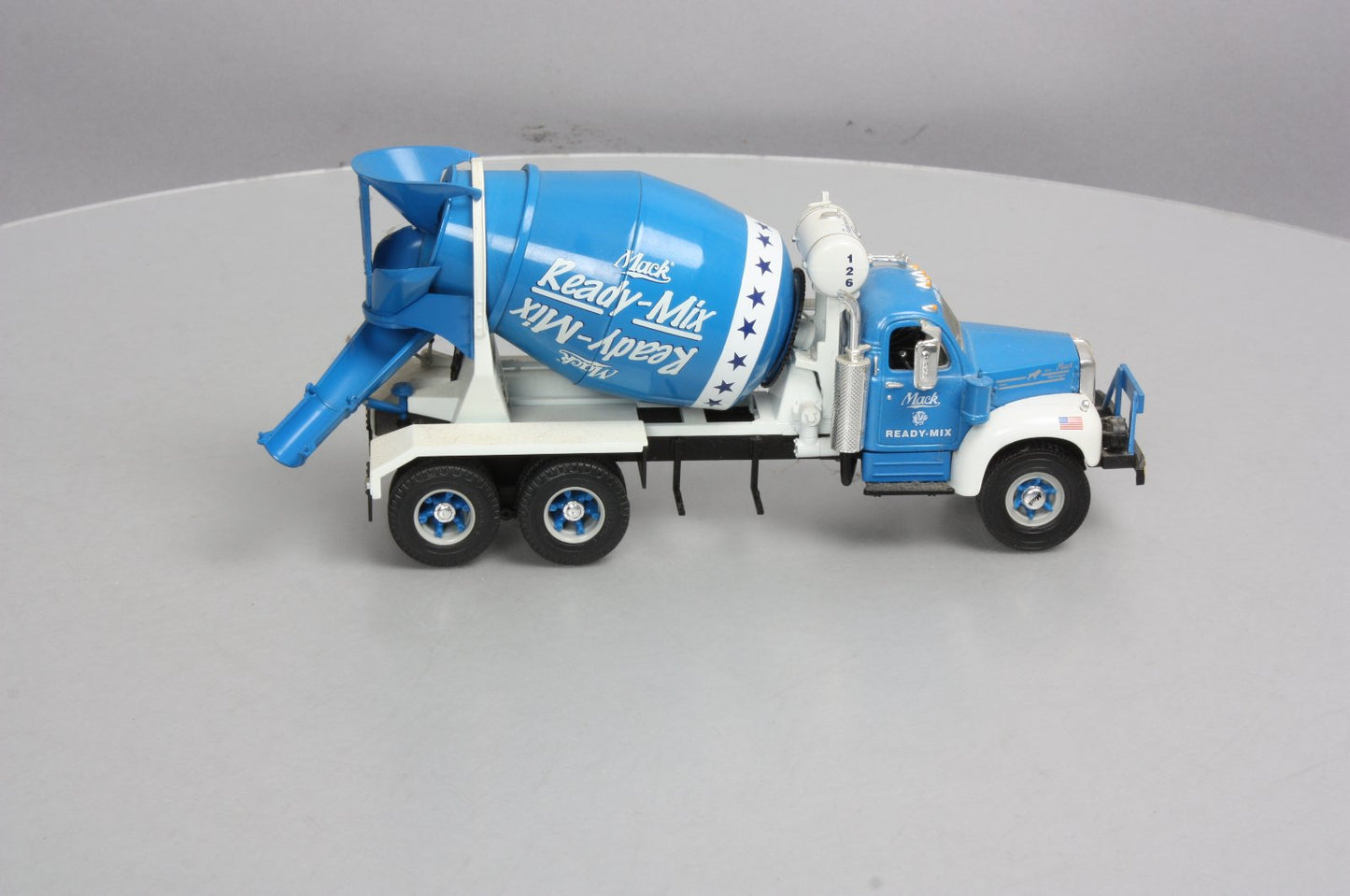 First Gear 19-2736 1:34 Ready-Mix 1960 Mack Model B-61 Mixer NIB