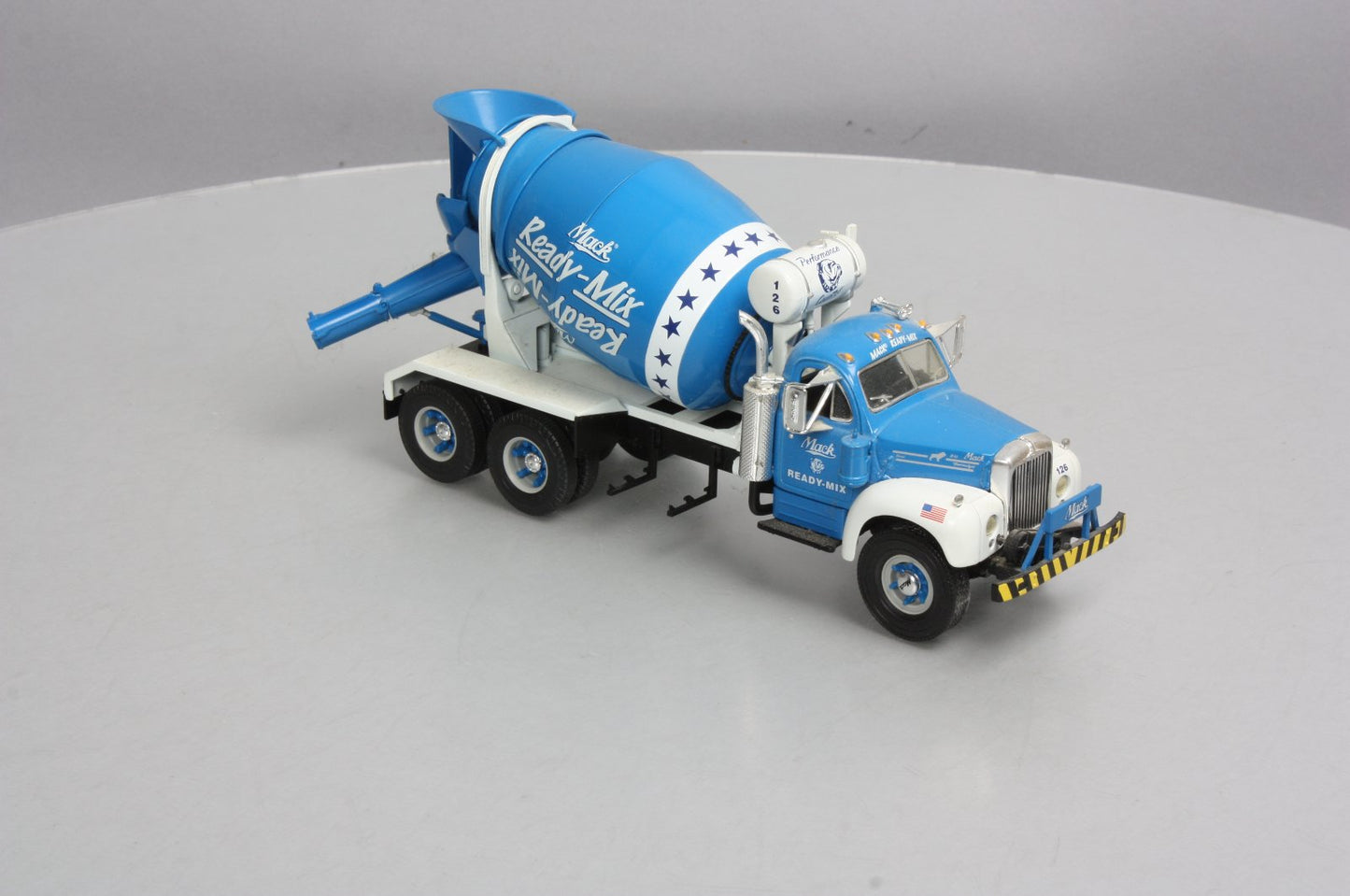First Gear 19-2736 1:34 Ready-Mix 1960 Mack Model B-61 Mixer NIB