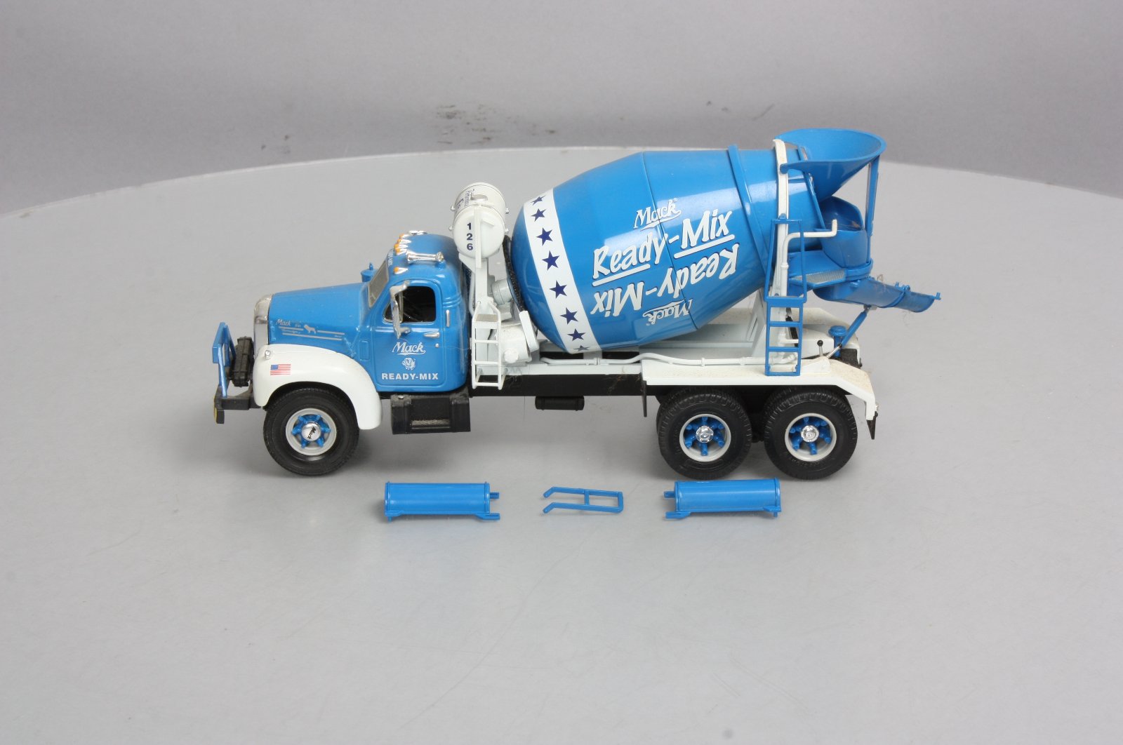 First Gear 19-2736 1:34 Ready-Mix 1960 Mack Model B-61 Mixer NIB