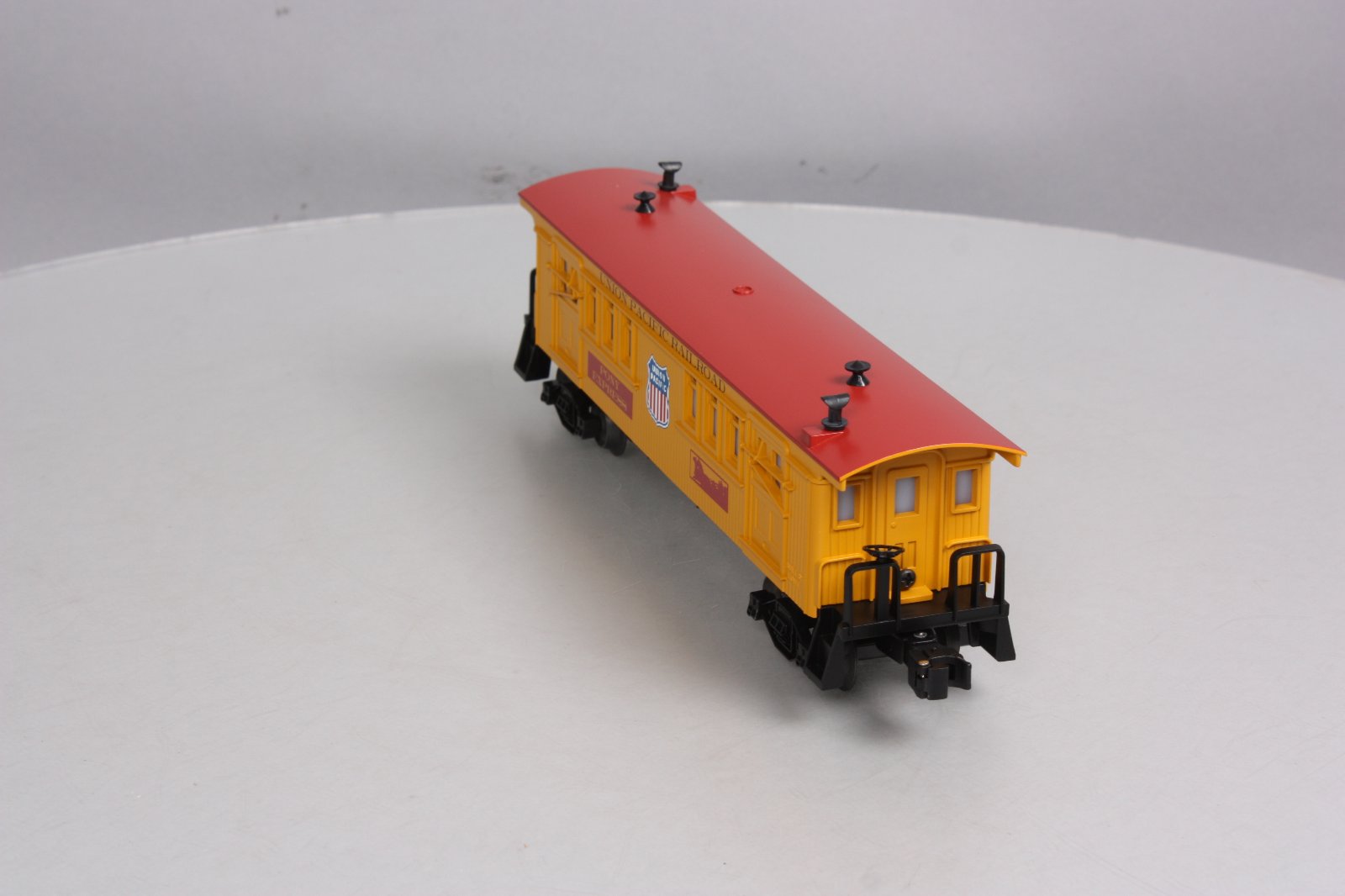 Lionel 6-15166 O Gauge Union Pacific Baggage Car w/ Steam Whistle Sounds