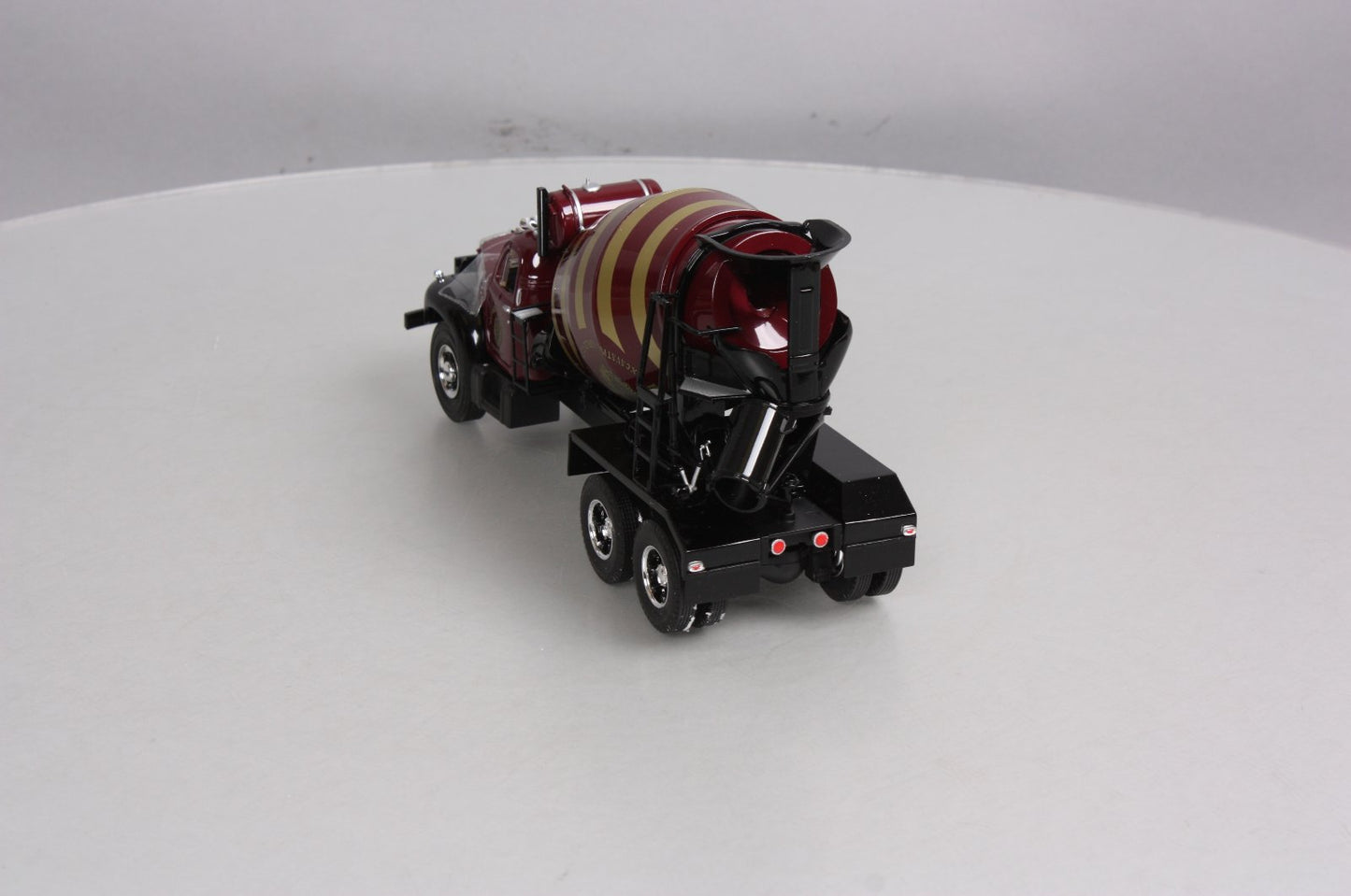 First Gear 19-2737 1:34 Die Cast Ran Meyer - 1960 Mack B-Model Mixer