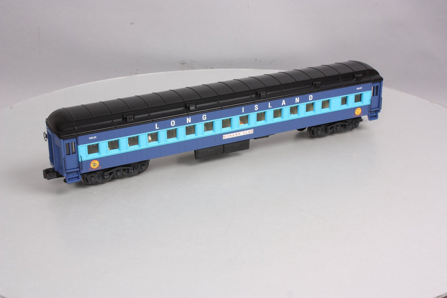 K-Line K4439-2033 O Long Island Railroad Mohawk Club 18" Heavyweight Parlor Car LN