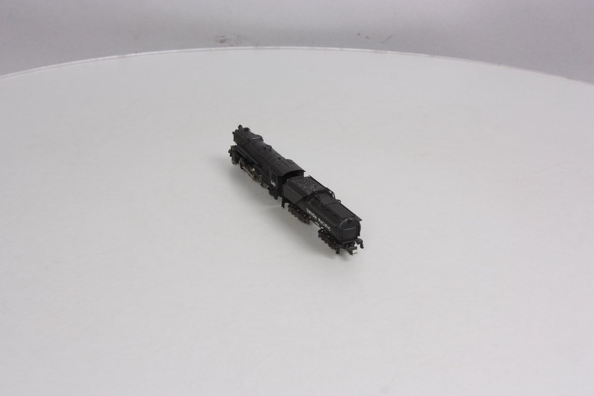 Con-Cor 0003-028204 N Union Pacific 2-8-2 Mikado w/Vanderbilt Tender #2481 LN/Box