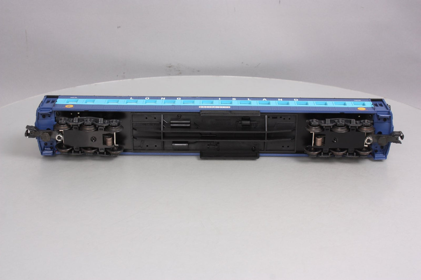K-Line K4439-2036 O Long Island Railroad Oneida Club 18" Heavyweight Parlor Car LN