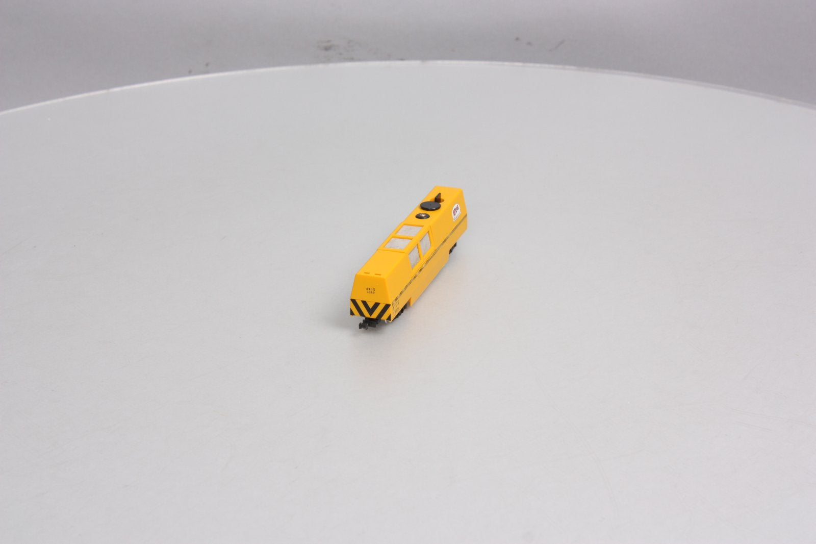 Atlas 32550 N Scale ATCX Track Cleaning Car