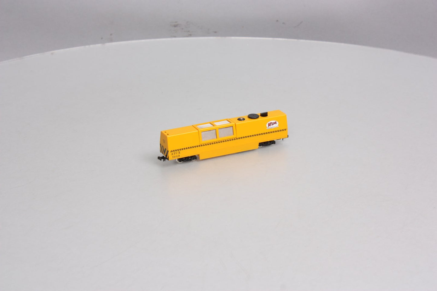 Atlas 32550 N Scale ATCX Track Cleaning Car