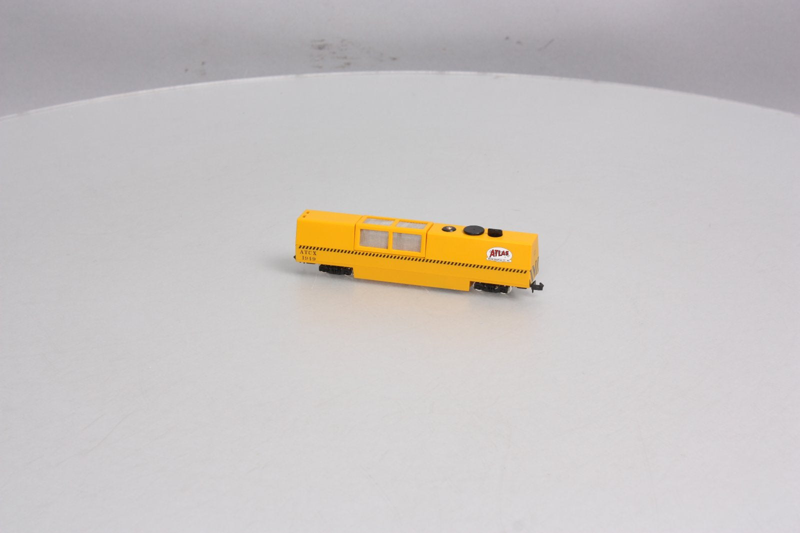 Atlas 32550 N Scale ATCX Track Cleaning Car