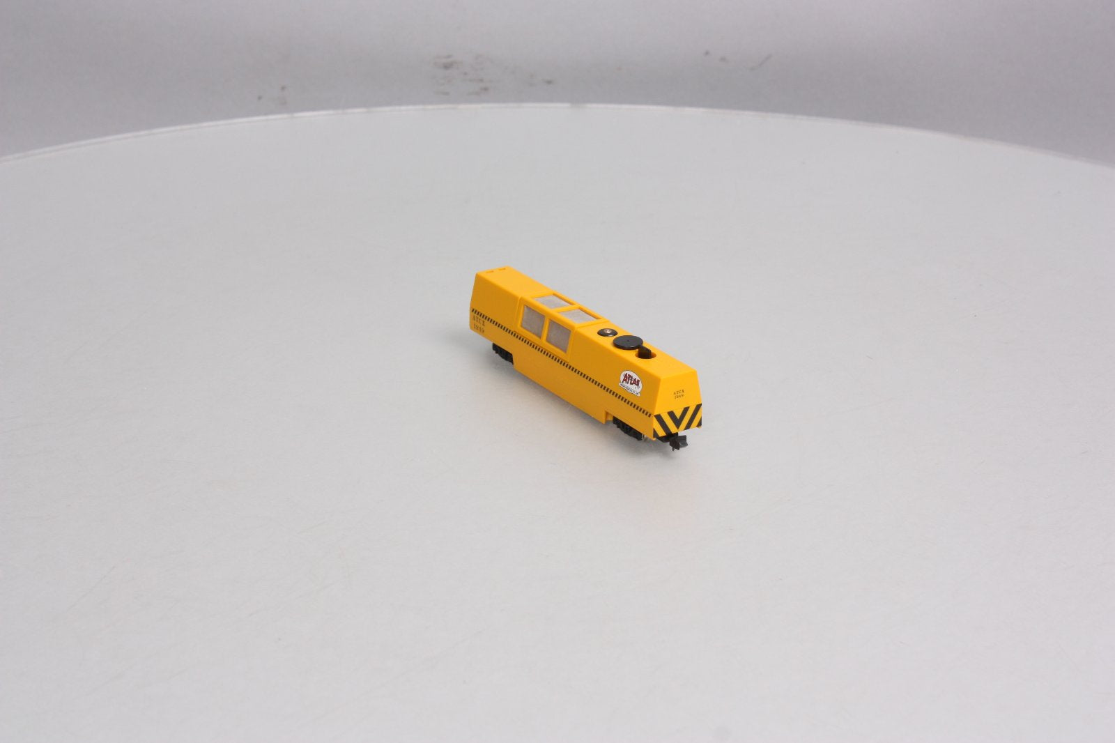 Atlas 32550 N Scale ATCX Track Cleaning Car
