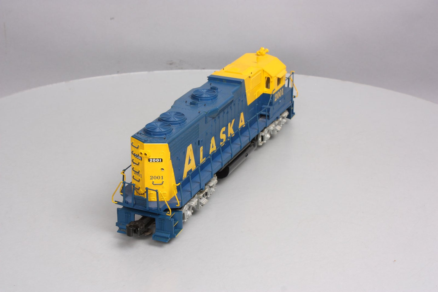 K-Line K2402-2001 O Gauge Alaska Railroad GP38-2 Diesel Locomotive #2001 LN/Box