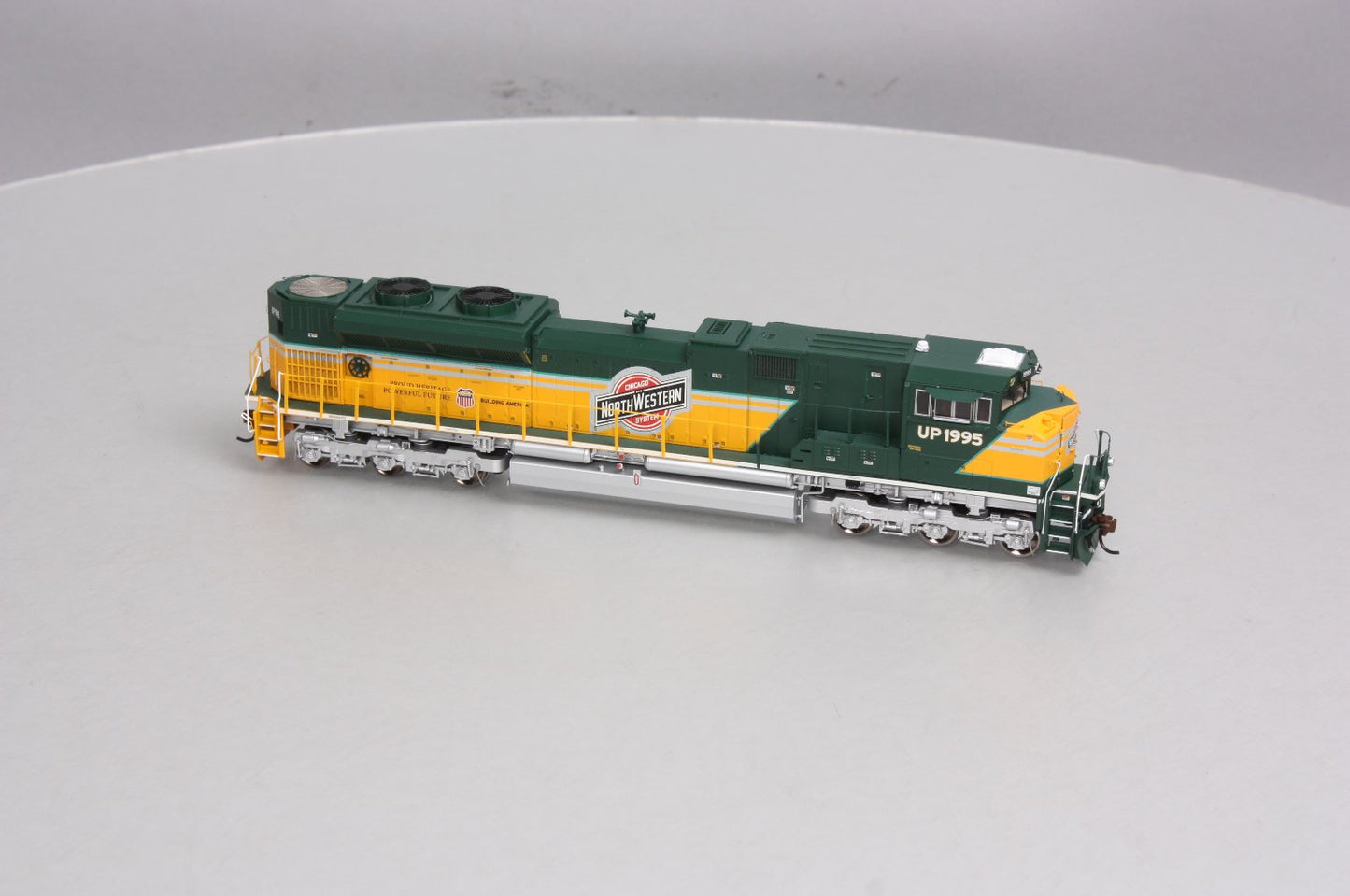 Athearn G68671 UP/C&NWH SD70ACe Diesel Locomotive w/Sound and DCC #1995 LN/Box