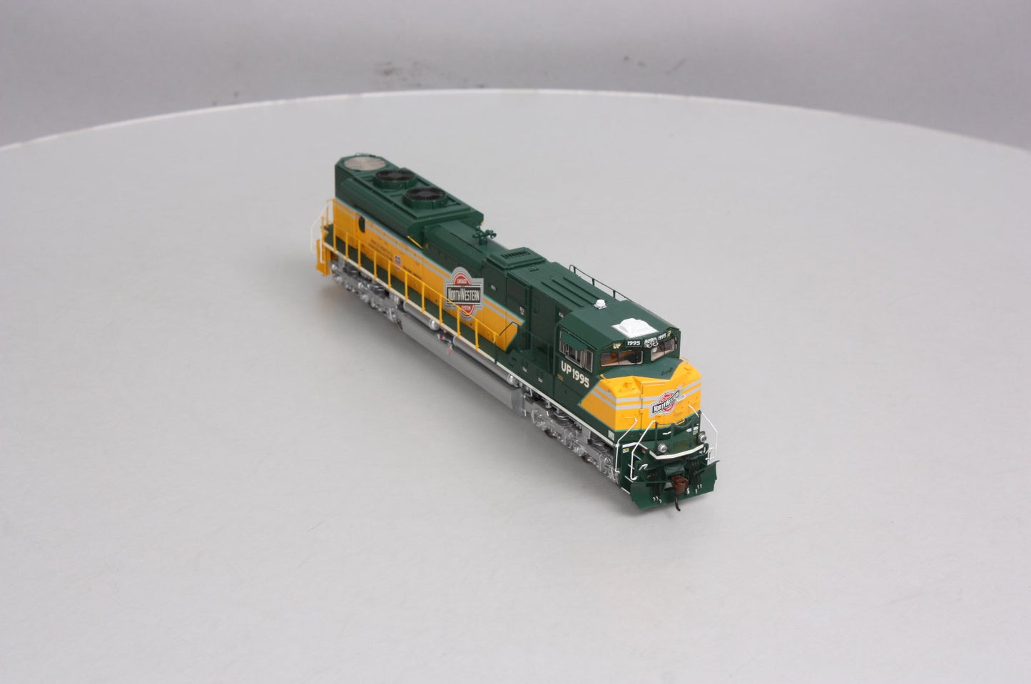 Athearn G68671 UP/C&NWH SD70ACe Diesel Locomotive w/Sound and DCC #1995 LN/Box