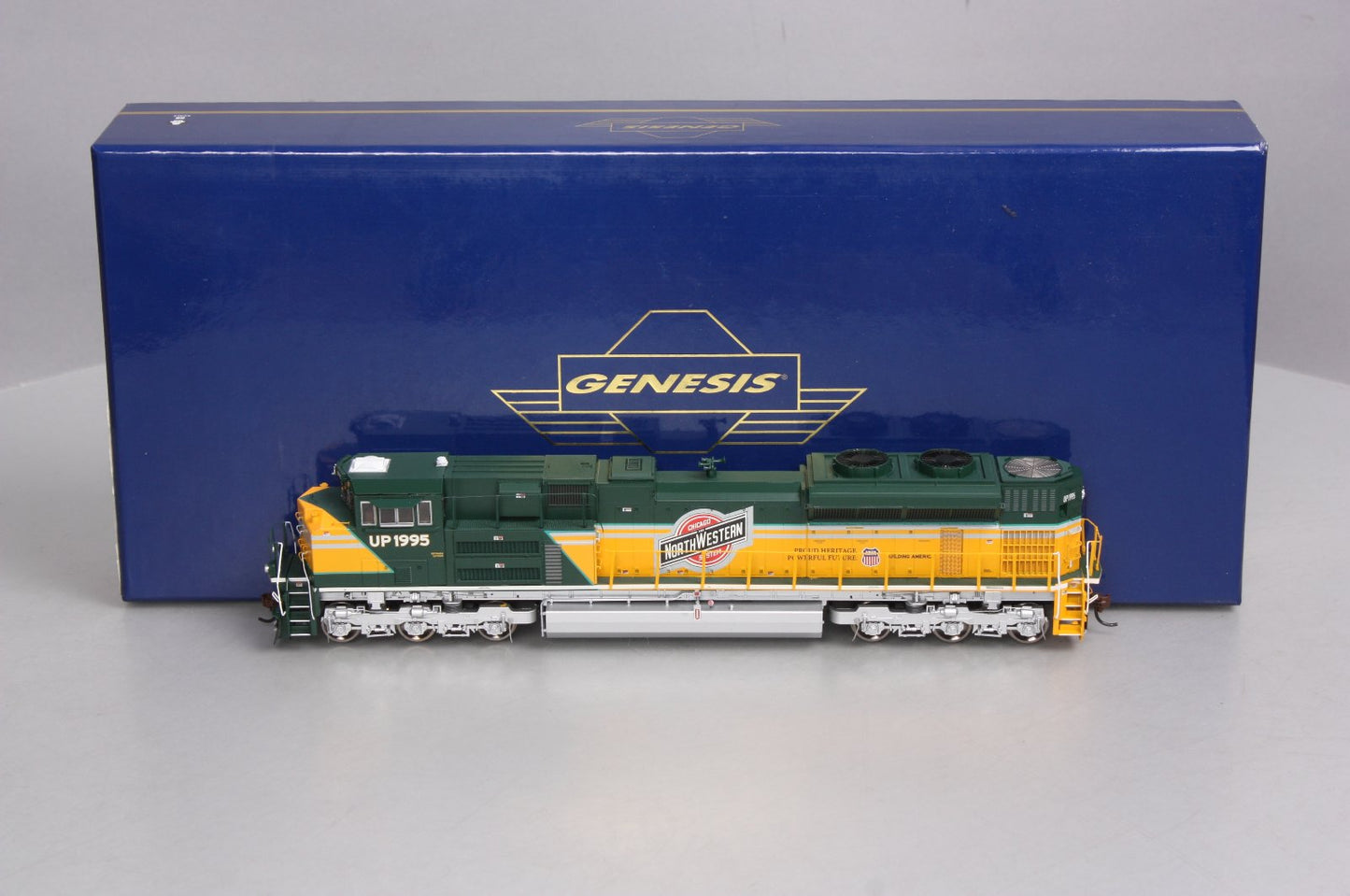 Athearn G68671 UP/C&NWH SD70ACe Diesel Locomotive w/Sound and DCC #1995 LN/Box