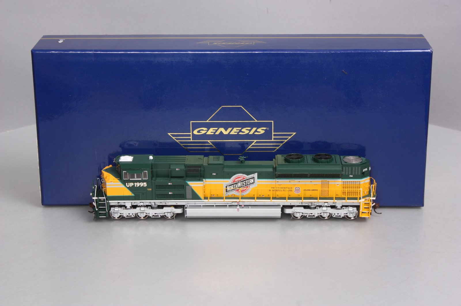 Athearn G68671 UP/C&NWH SD70ACe Diesel Locomotive w/Sound and DCC #1995 LN/Box