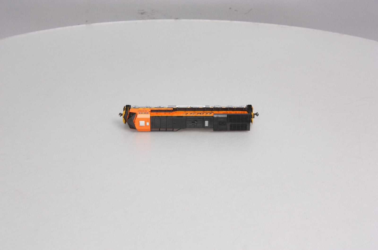 Kato 176-8910 N BNSF GE ES44AC 'GEVO' Locomotive #5990 with DCC
