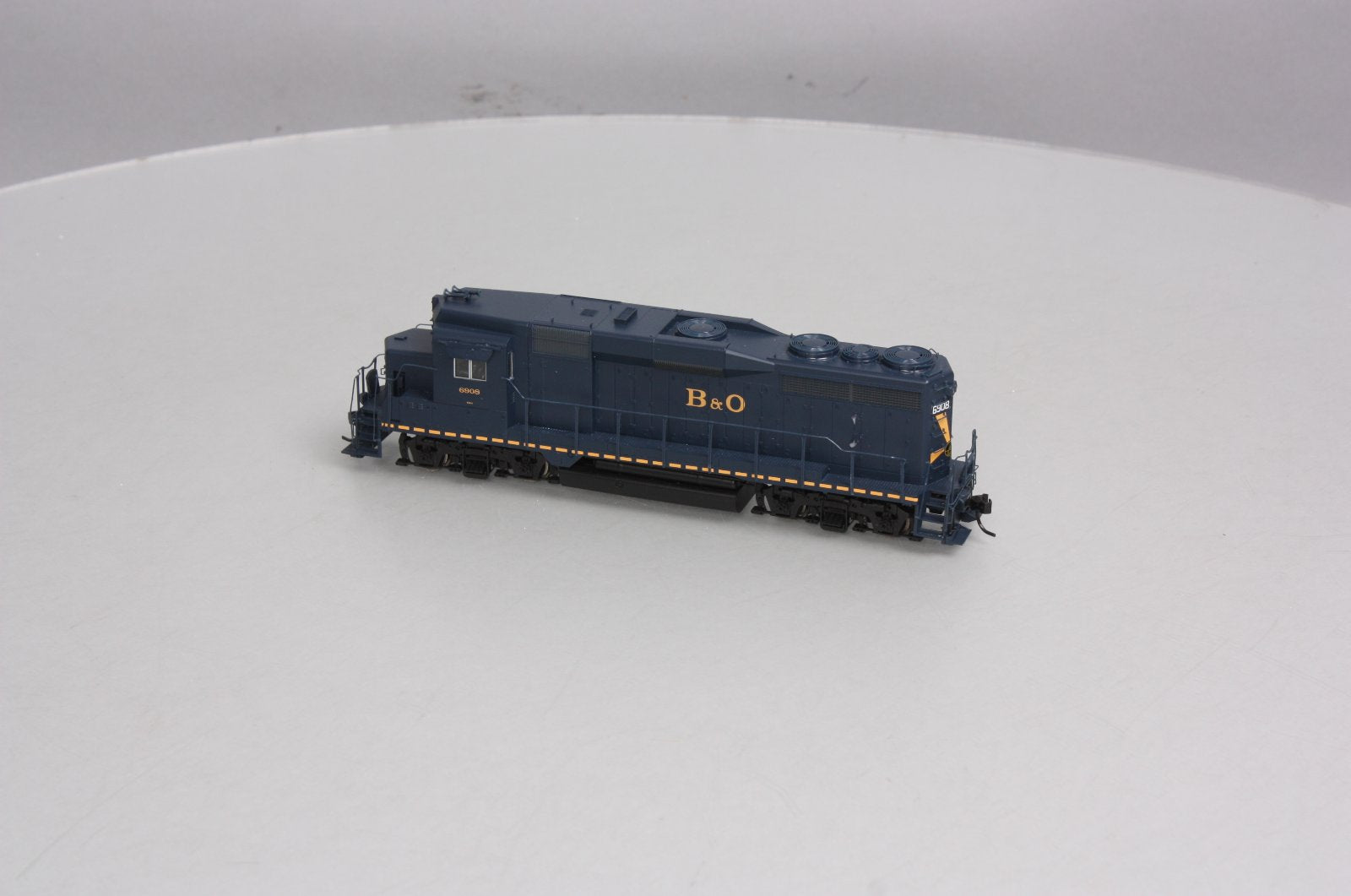 Proto 2000 21538 HO Baltimore & Ohio GP30 Diesel Locomotive #6908