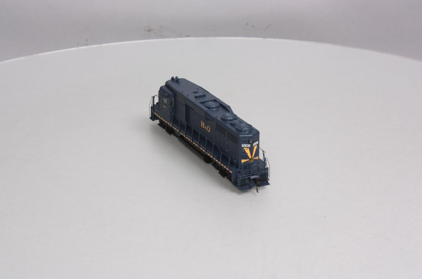 Proto 2000 21538 HO Baltimore & Ohio GP30 Diesel Locomotive #6908