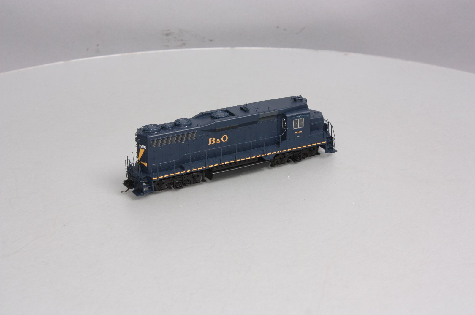Proto 2000 21538 HO Baltimore & Ohio GP30 Diesel Locomotive #6908