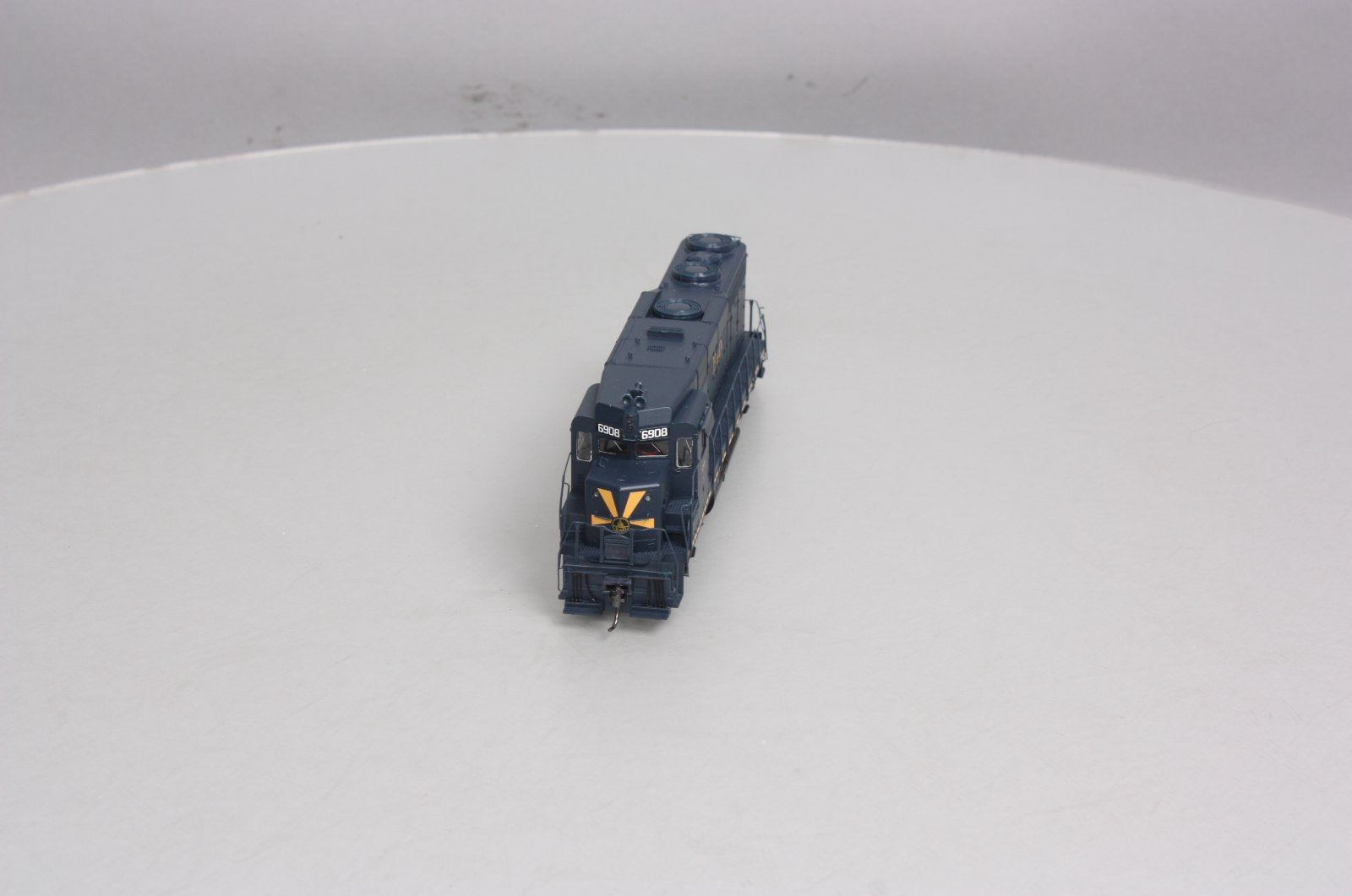 Proto 2000 21538 HO Baltimore & Ohio GP30 Diesel Locomotive #6908