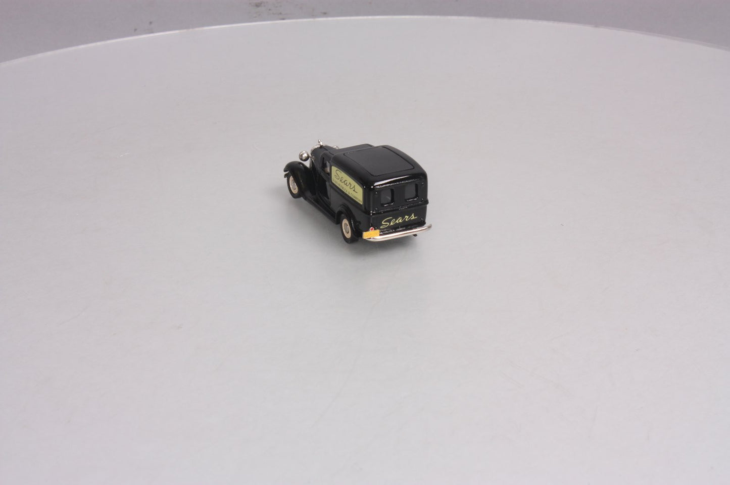 Brooklin Models 16 1:43 1936 Dodge Sears Robuck Van