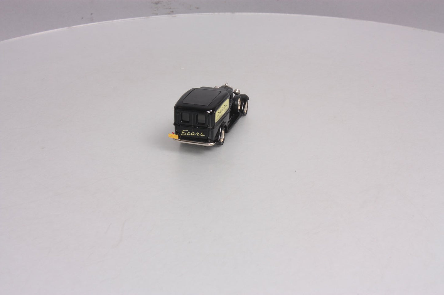 Brooklin Models 16 1:43 1936 Dodge Sears Robuck Van