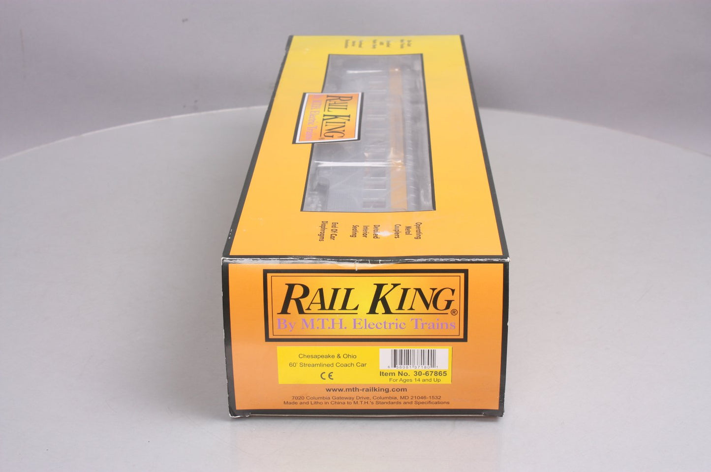 MTH 30-67865 O Gauge C&O 60' Streamlined Fluted-Side ABS Coach Car #1634 LN/Box