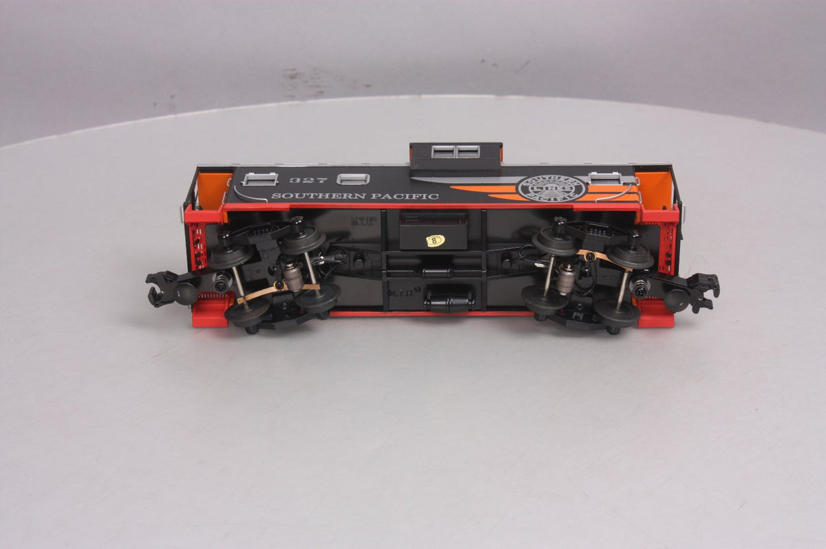 MTH 20-91145 Southern Pacific Extended Vision Caboose #327 LN/Box