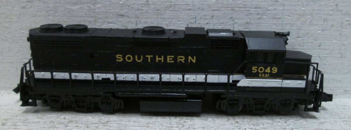 BevBel/Life Like 17001 N Southern GP-38 Diesel Locomotive EX/Box