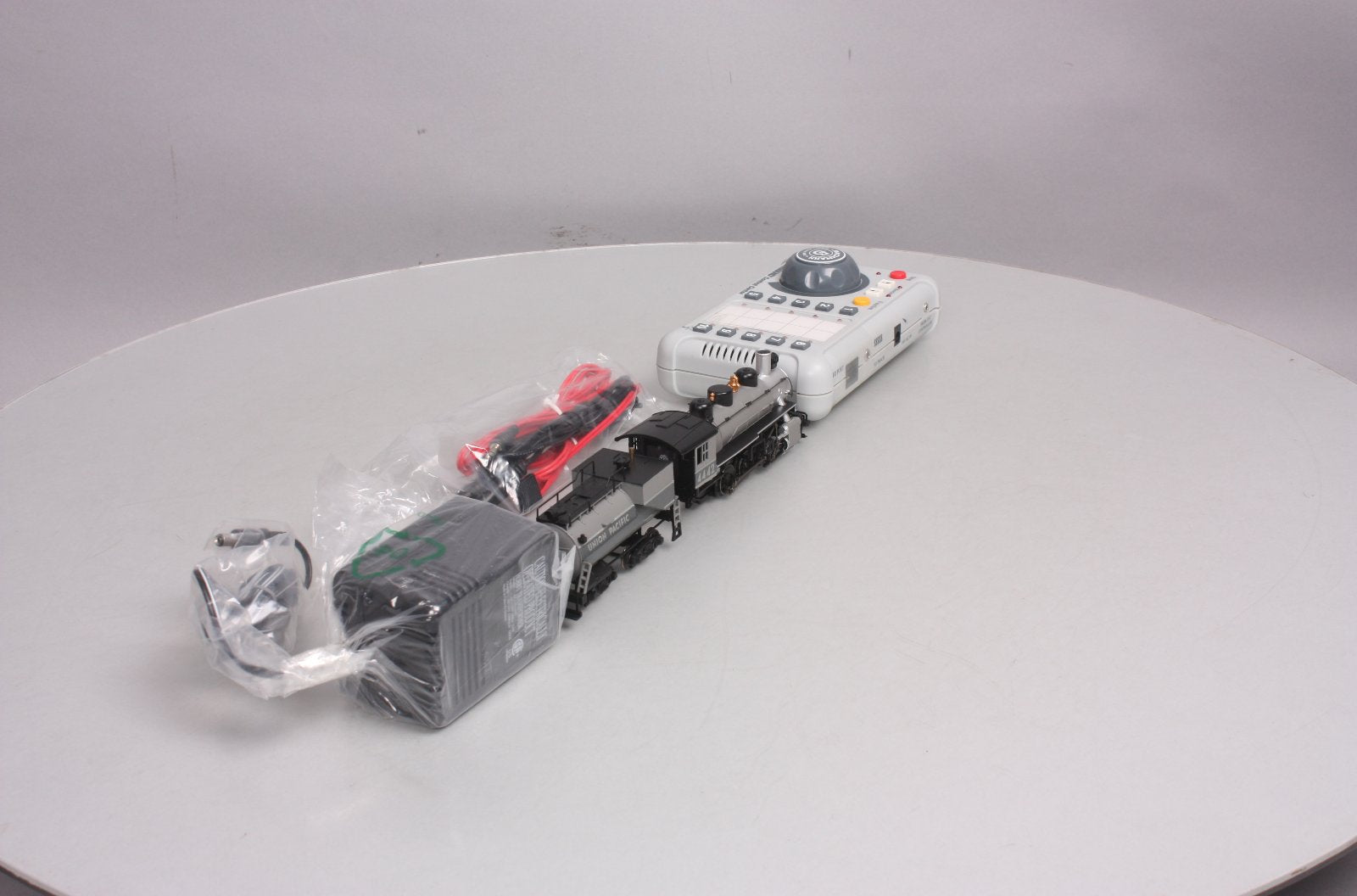 Bachmann 44919 HO Union Pacific 0-6-0 w/Tender Starter System w/DCC-Equipped