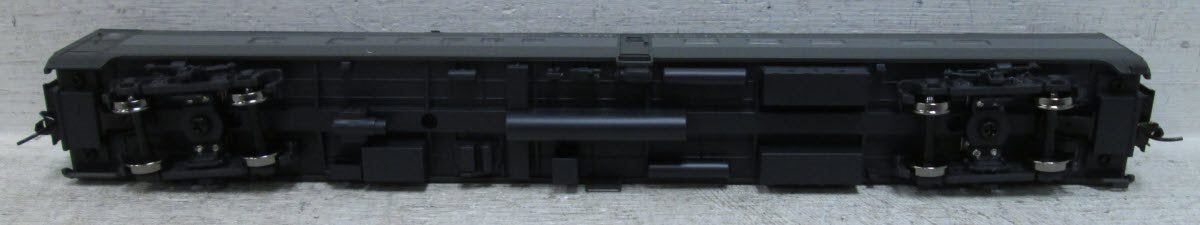 Walthers 932-9318 HO Scale NYC 20th Century Limited Kitchen Dormitory Car LN/Box