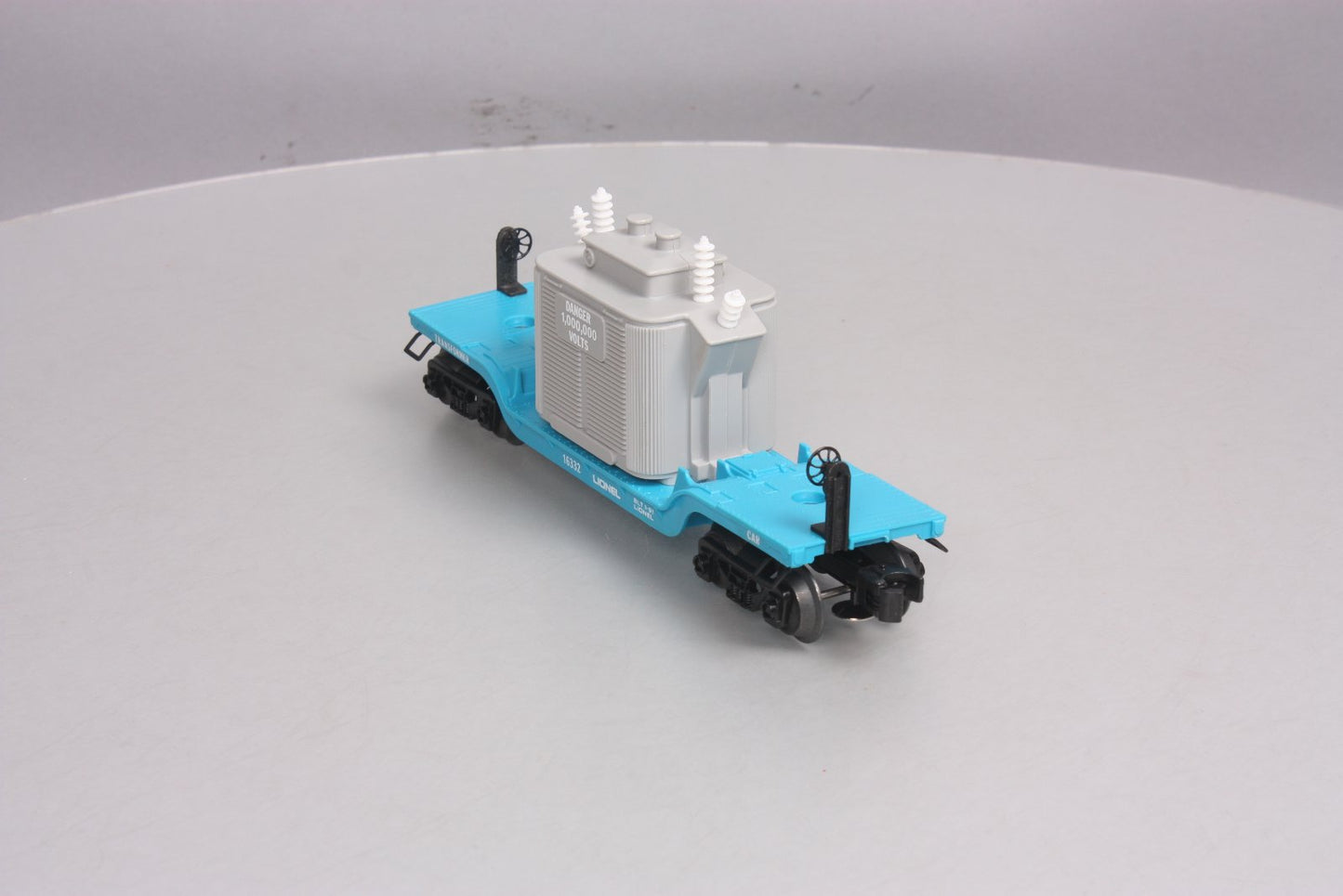 Lionel 6-16332 O Gauge Lionel Lines Depressed Flat Car w/ Transformer LN/Box