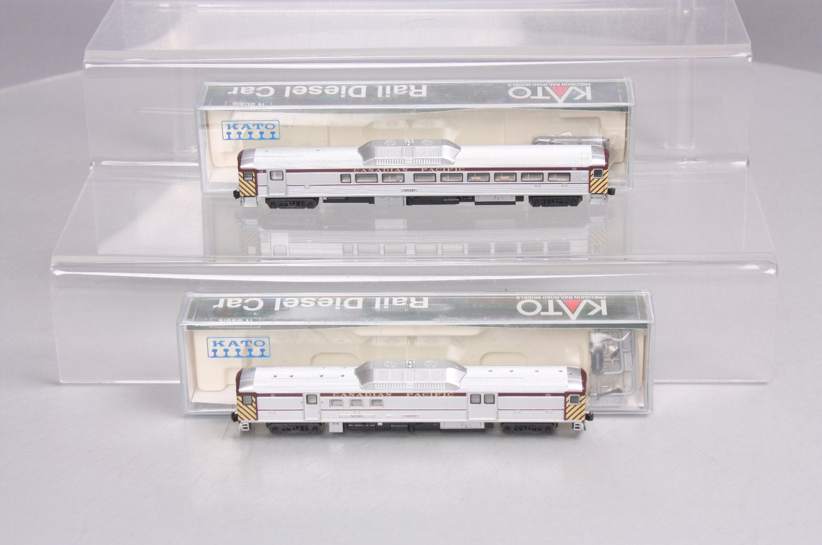 Kato 106-3005 N Scale CP Rail Diesel Car Set - Set B LN/Box